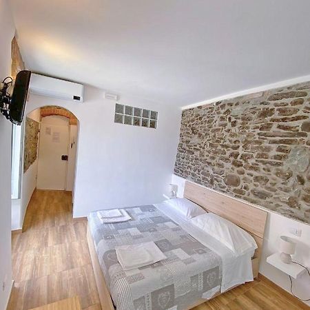 Double Room "Malvasia" - Casedirio Riomaggiore Buitenkant foto